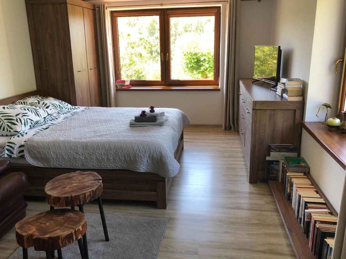 Czytelnia W Sadzie Villa Krzykawka Luaran gambar